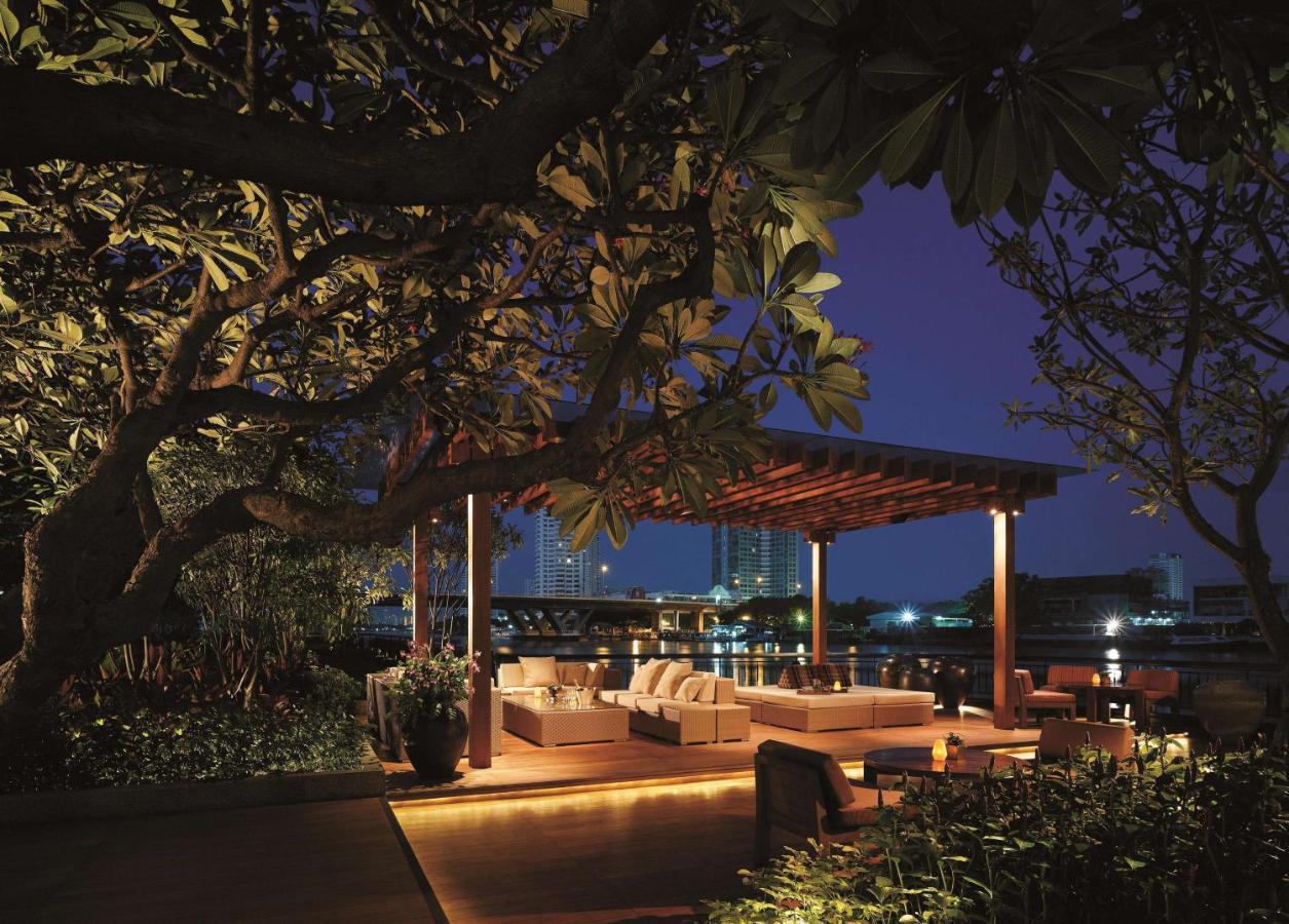 Shangri-La Bangkok Esterno foto The Deck at The Oberoi Mumbai