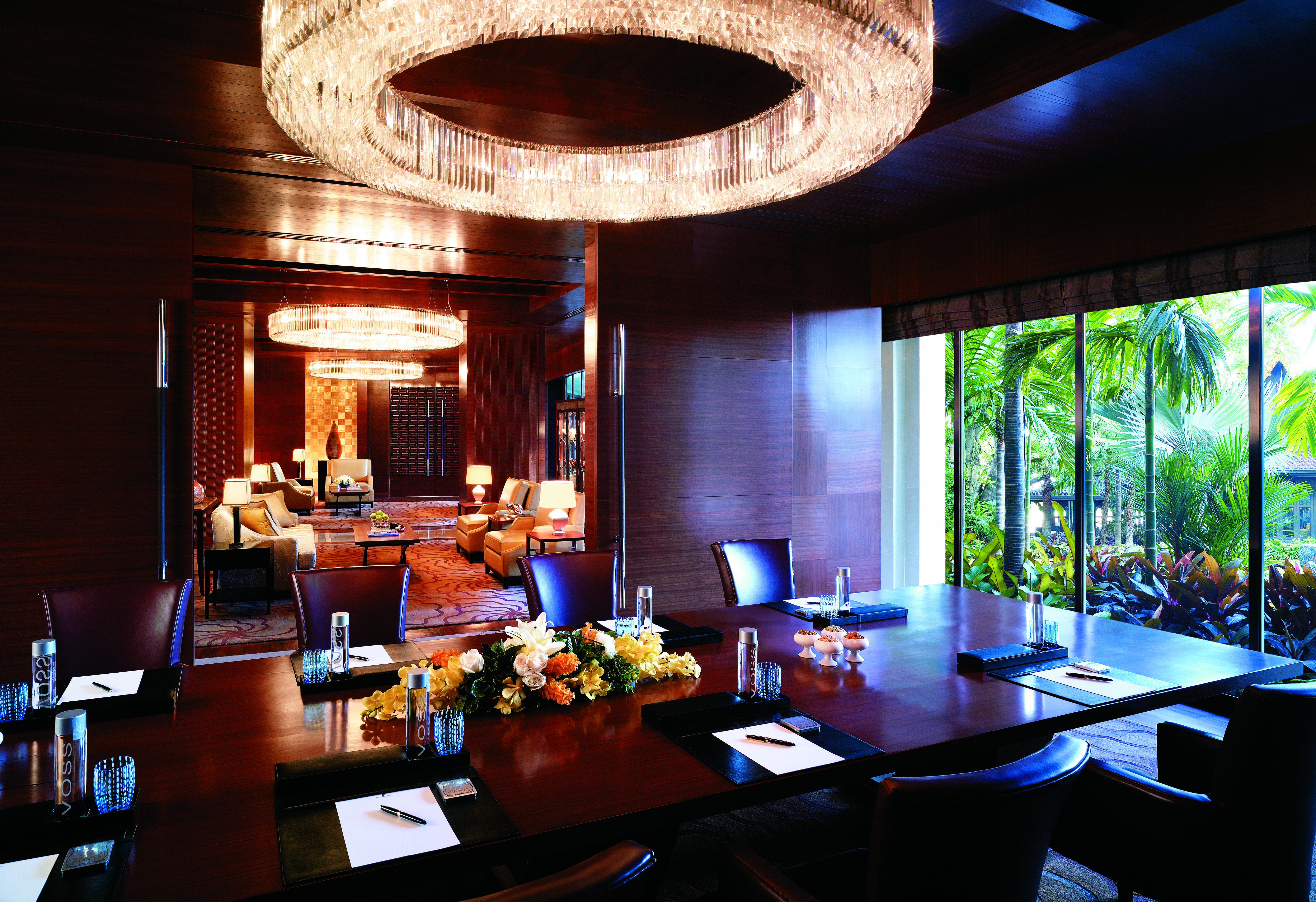 Shangri-La Bangkok Esterno foto The meeting room at the Mandarin Oriental, Bangkok