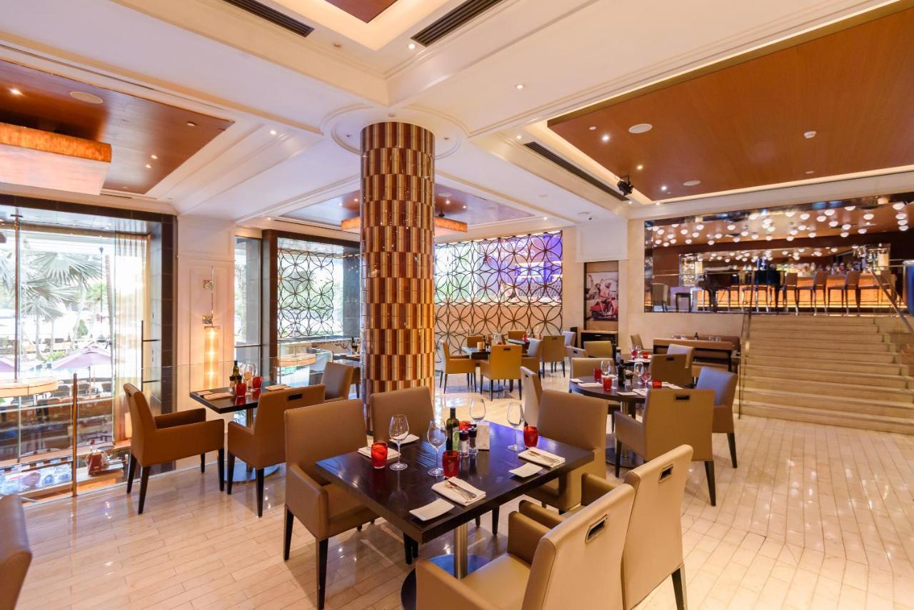Shangri-La Bangkok Esterno foto The restaurant